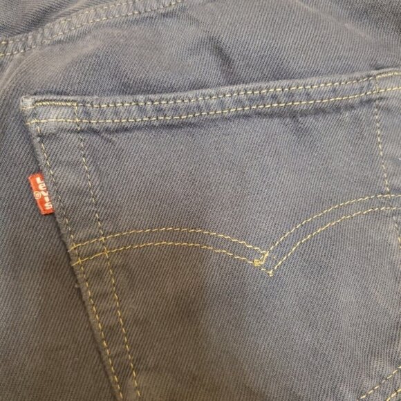 ➤ Levi's® Red Tab Cut Off Studs Shorts RP 4 LF ➤ Rihanna‘s Ragged Priest  ➤ Navy - Picture 9 of 14